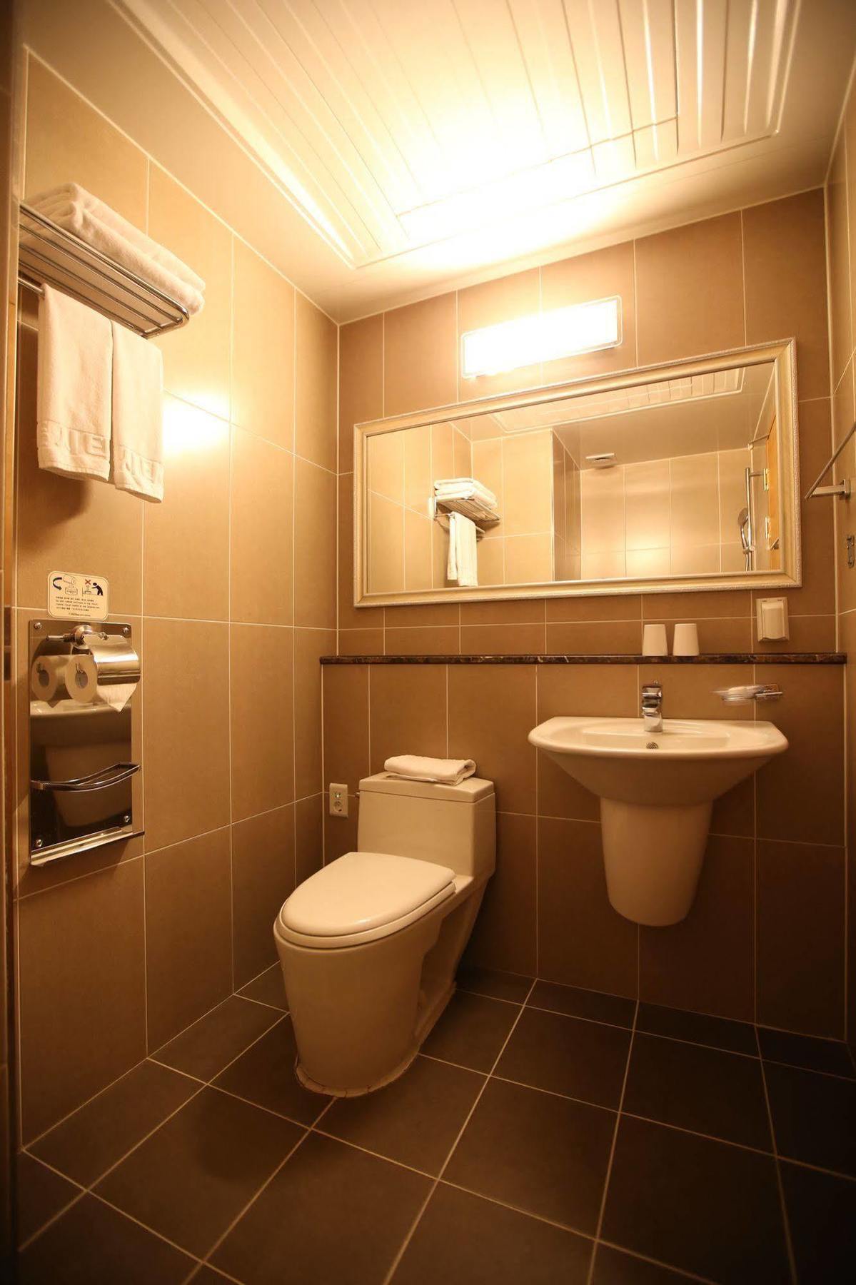 Golden City Hotel Dongdaemun Seoul Bagian luar foto